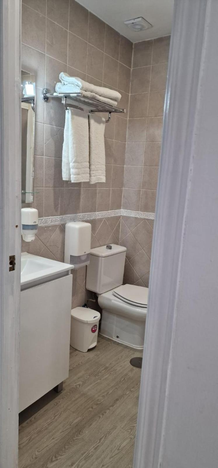 Apartamentos Ana'S Cozy Inns Torremolinos Exterior foto